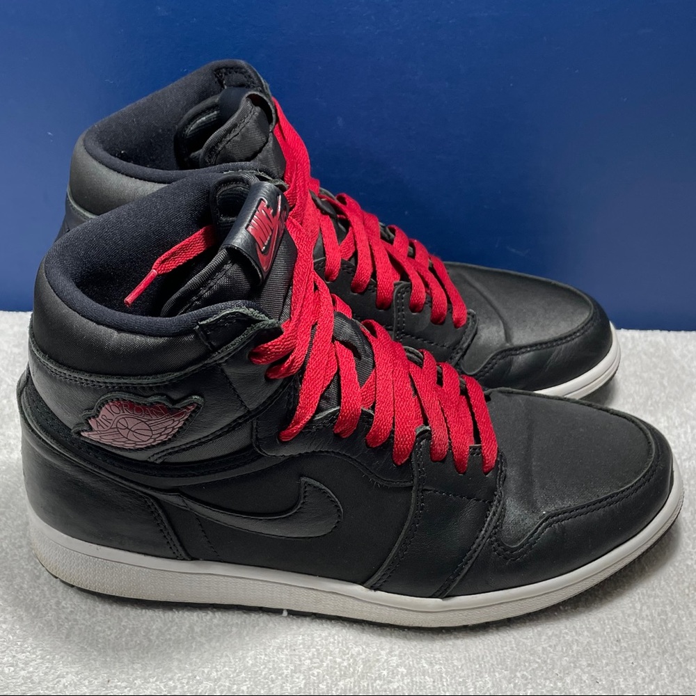 Jordan 1 Retro High Black Satin Gym Red -Sz 10